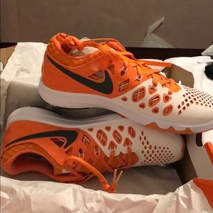 Men’s Nike Train Speed size 7.5 NIB TN colors